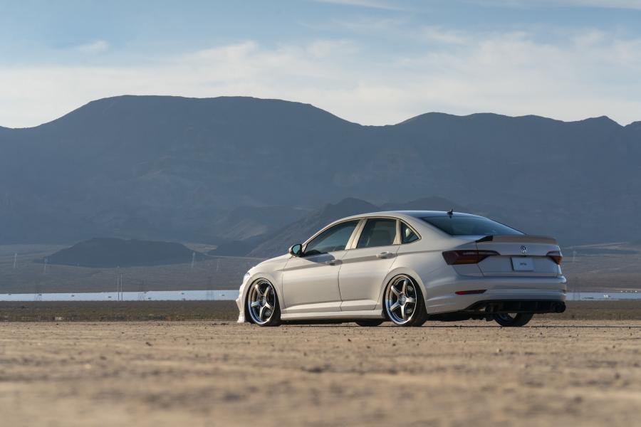  Volkswagen Jetta S by Jamie Orr 2018 года  (фото 21 из 22)